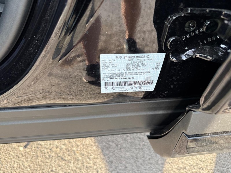 Ford Explorer Vehicle Image 28