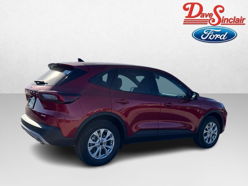 Ford Escape Vehicle Full-screen Gallery Image 07