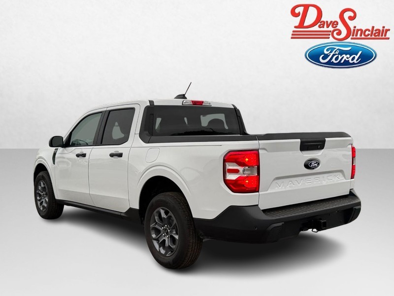 Ford Maverick Vehicle Image 09