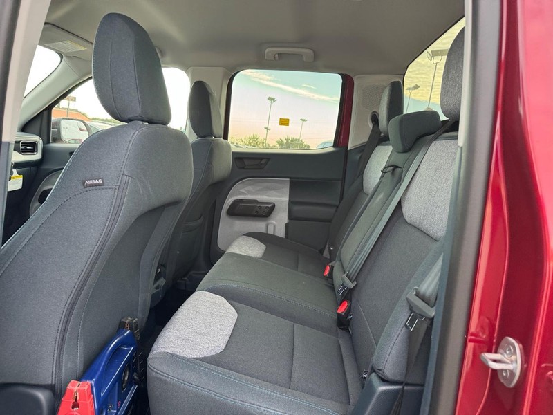 Ford Maverick Vehicle Image 11