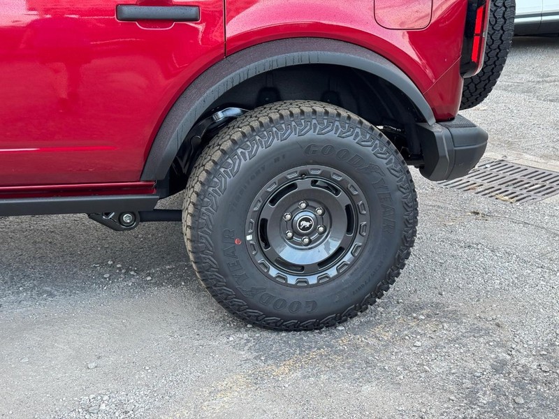 Ford Bronco Vehicle Image 11