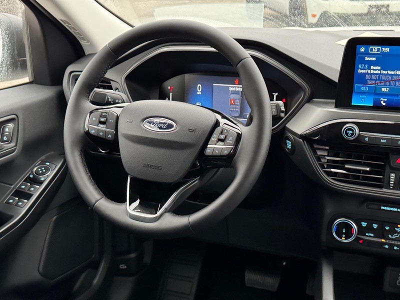 Ford Escape Vehicle Image 15