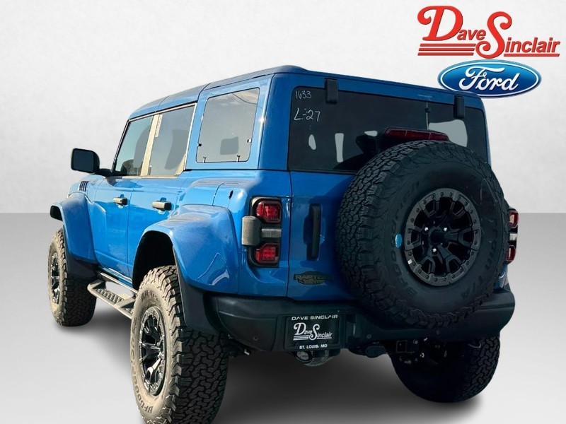 Ford Bronco Vehicle Image 09