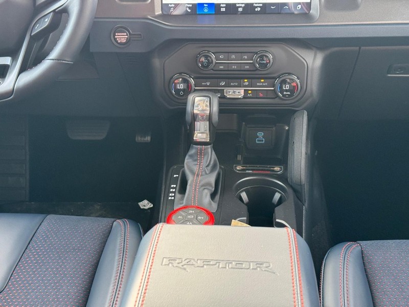 Ford Bronco Vehicle Image 17