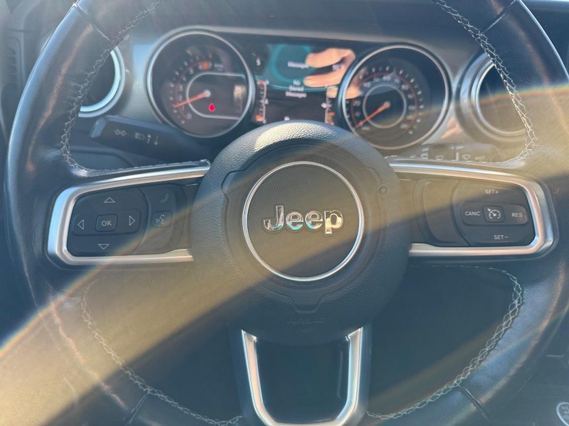 Jeep Wrangler Unlimited Vehicle Full-screen Gallery Image 18