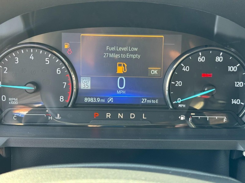 Ford Explorer Vehicle Full-screen Gallery Image 20