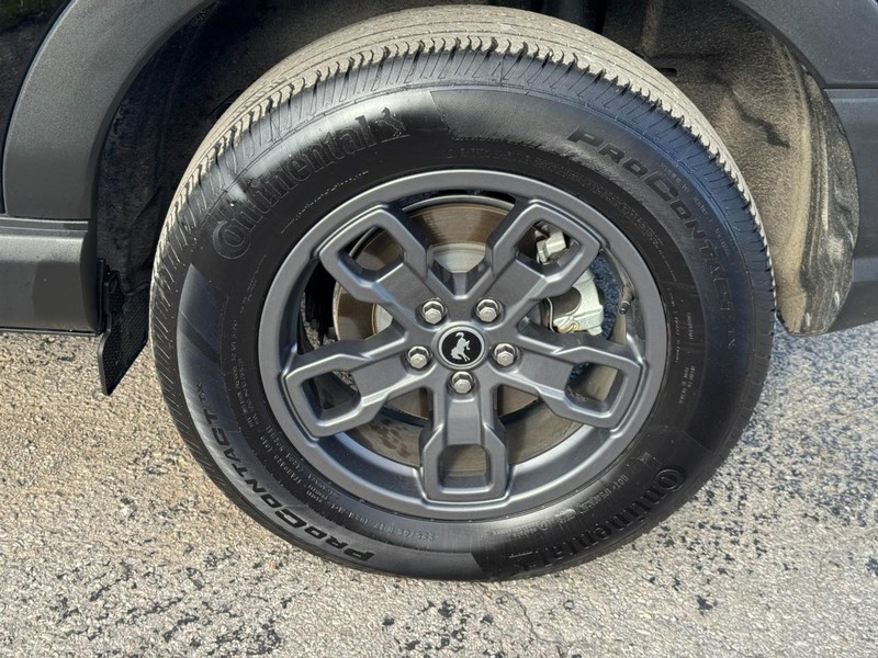 Ford Bronco Sport Vehicle Full-screen Gallery Image 11