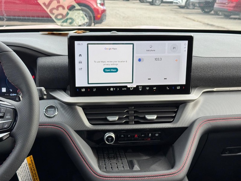 Ford Explorer Vehicle Full-screen Gallery Image 17