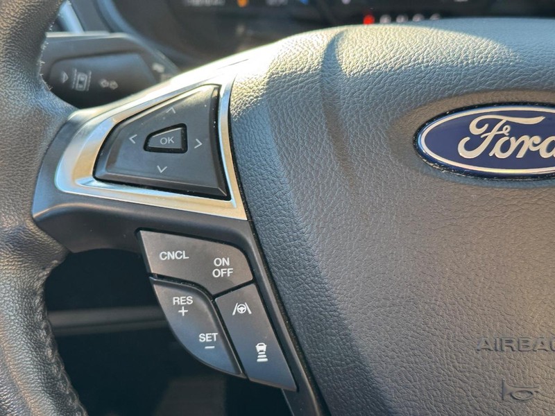 Ford Edge Vehicle Image 20