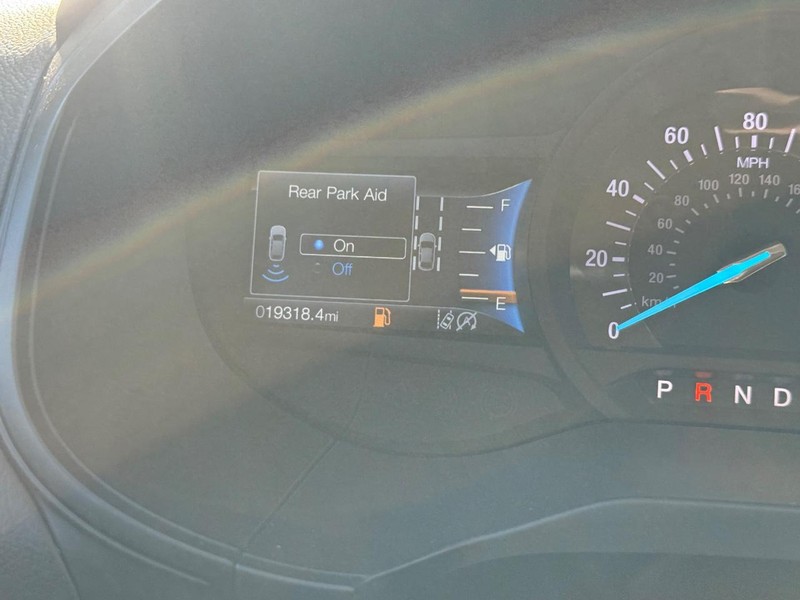 Ford Edge Vehicle Image 24