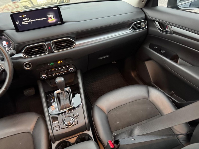 Mazda CX-5 Vehicle Image 16