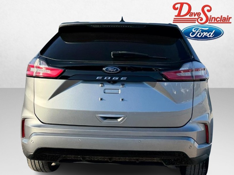 Ford Edge Vehicle Full-screen Gallery Image 08