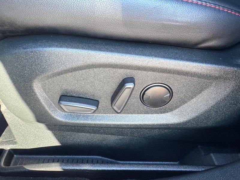 Ford Edge Vehicle Full-screen Gallery Image 18