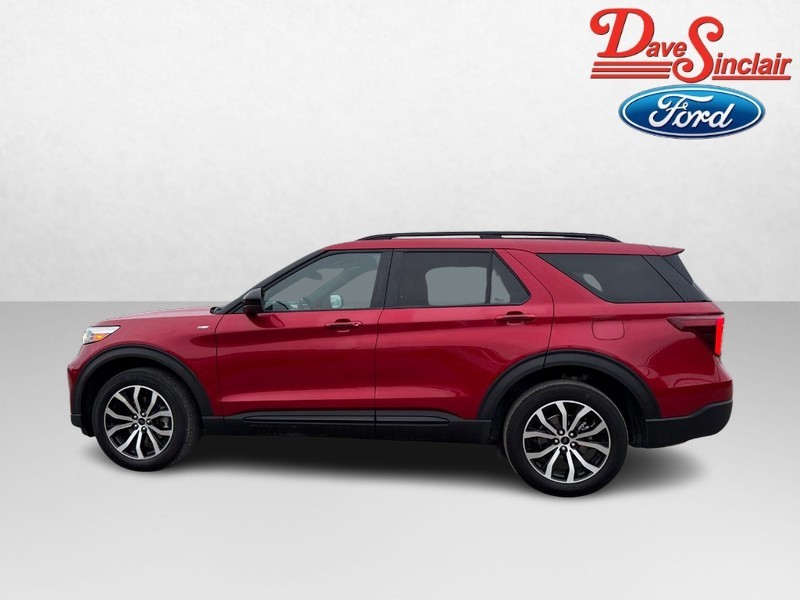 Ford Explorer Vehicle Full-screen Gallery Image 10
