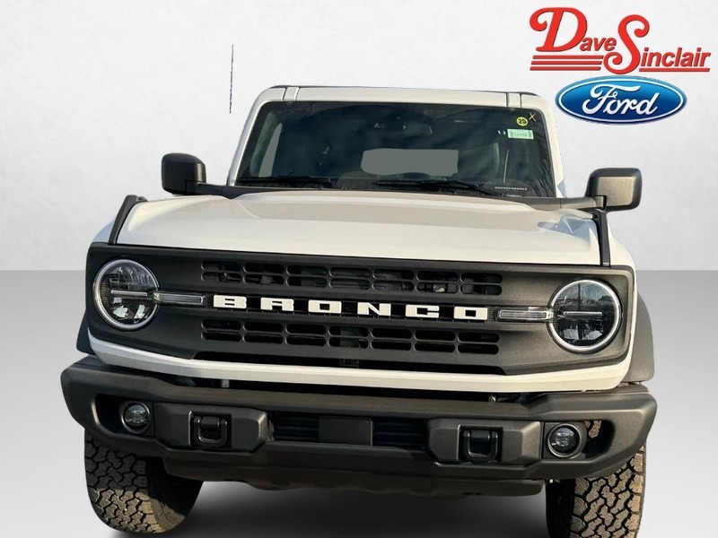 Ford Bronco Vehicle Image 02