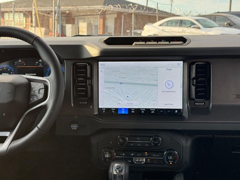 Ford Bronco Vehicle Image 16