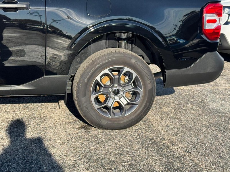 Ford Maverick Vehicle Image 11