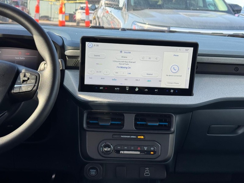 Ford Maverick Vehicle Image 15