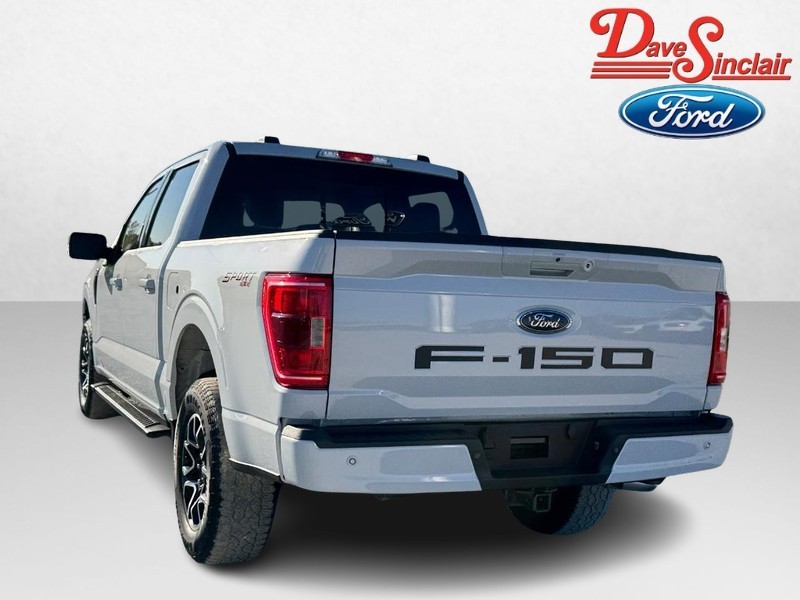 Ford F-150 Vehicle Full-screen Gallery Image 09