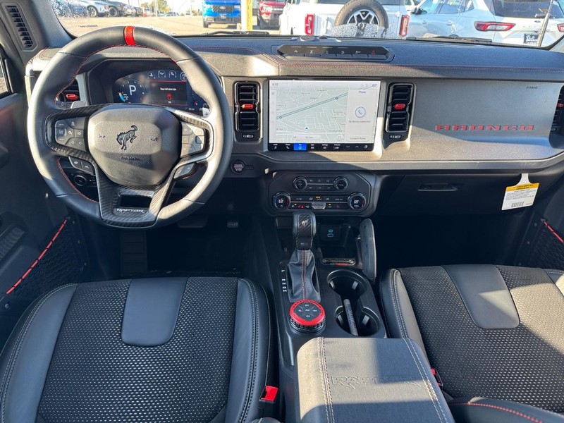 Ford Bronco Vehicle Image 12