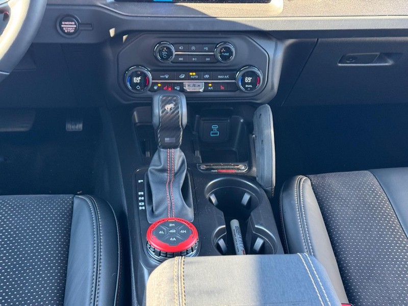 Ford Bronco Vehicle Image 15