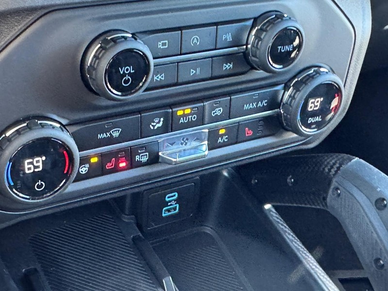 Ford Bronco Vehicle Image 22