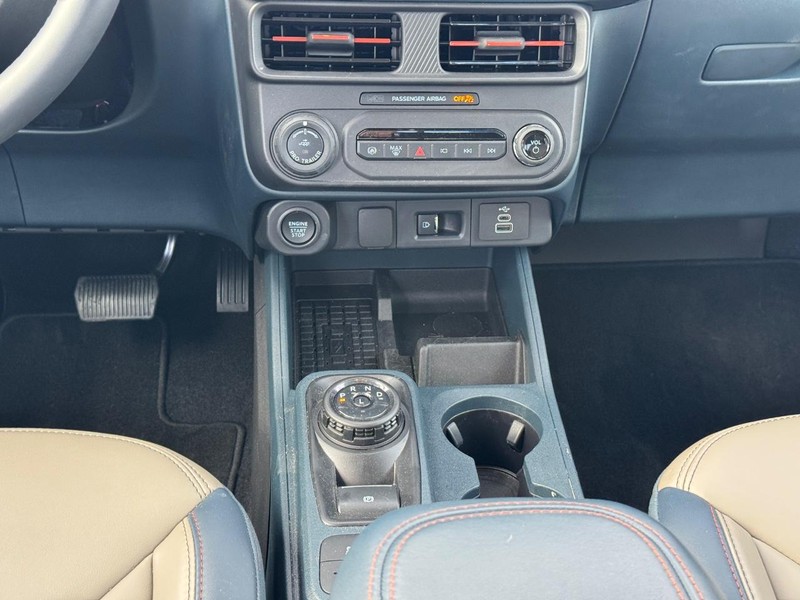 Ford Maverick Vehicle Image 17