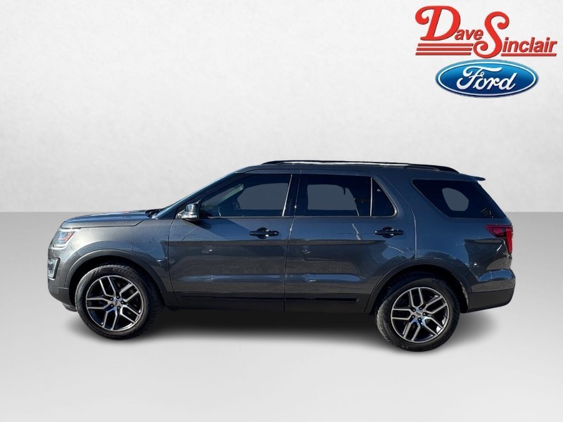 Ford Explorer Vehicle Image 10