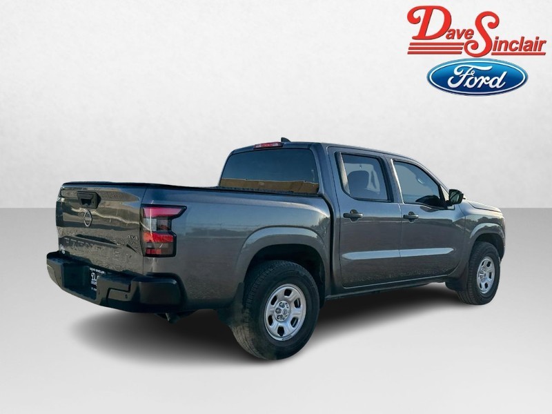 Nissan Frontier Vehicle Image 05