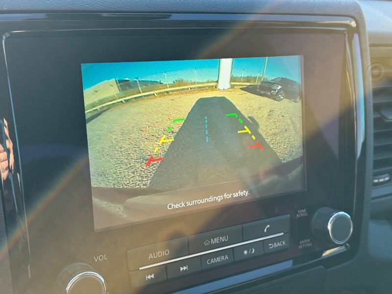 Nissan Frontier Vehicle Image 21