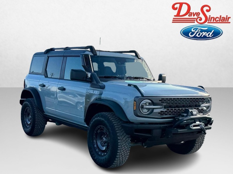Ford Bronco Vehicle Image 04
