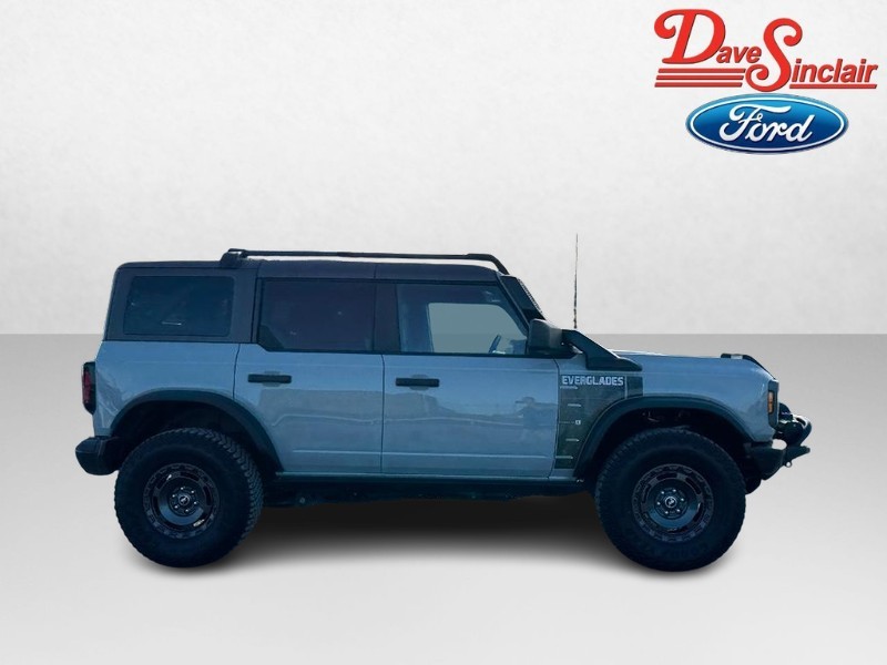 Ford Bronco Vehicle Image 05