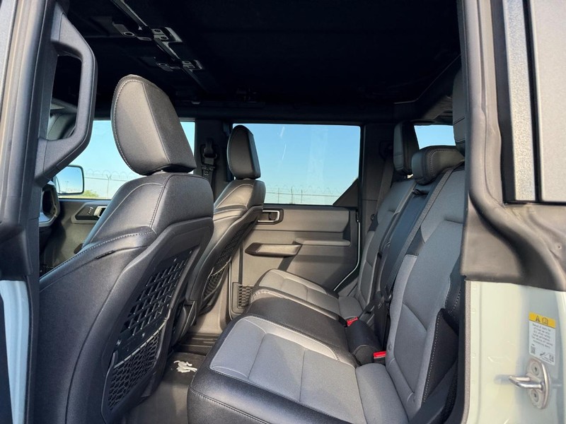 Ford Bronco Vehicle Image 12