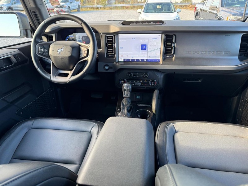 Ford Bronco Vehicle Image 14