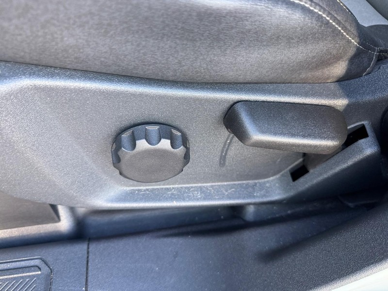 Ford Bronco Vehicle Image 18