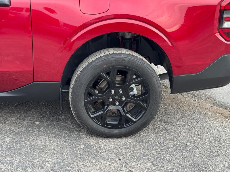 Ford Maverick Vehicle Full-screen Gallery Image 11