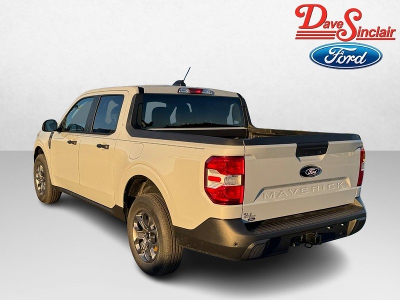 Ford Maverick Vehicle Full-screen Gallery Image 09