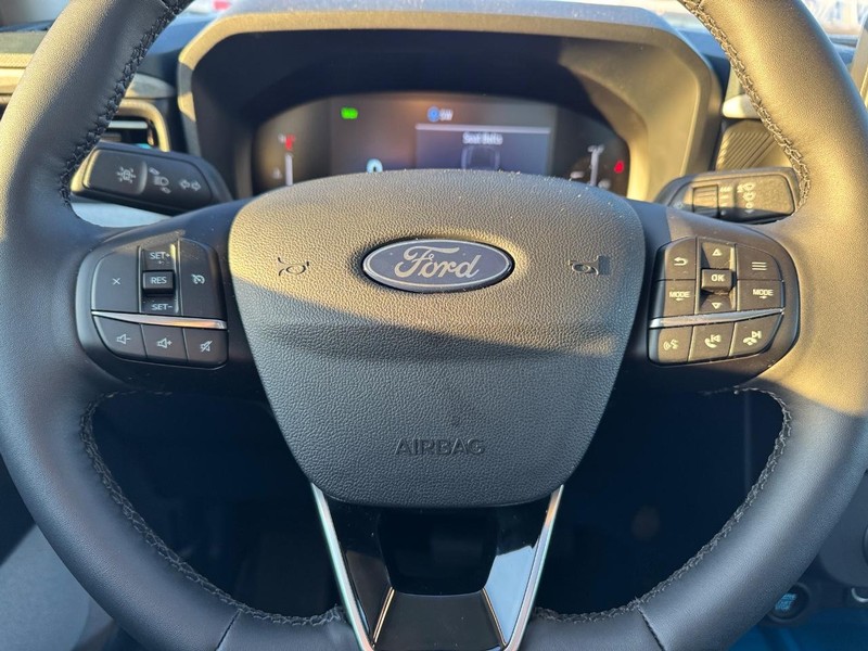 Ford Maverick Vehicle Full-screen Gallery Image 20