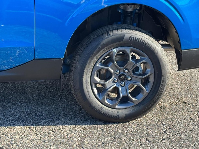 Ford Maverick Vehicle Full-screen Gallery Image 11