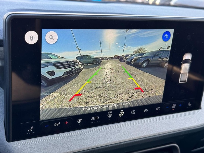 Ford Maverick Vehicle Full-screen Gallery Image 23