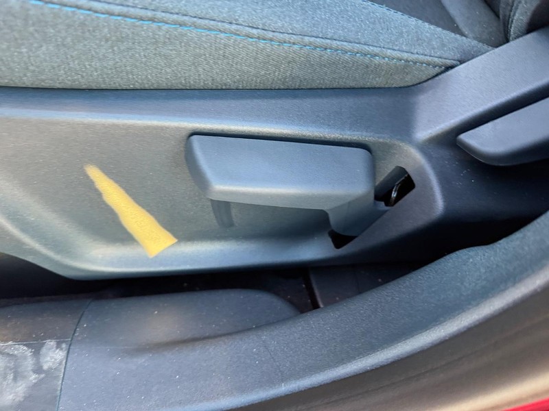 Ford Maverick Vehicle Full-screen Gallery Image 17