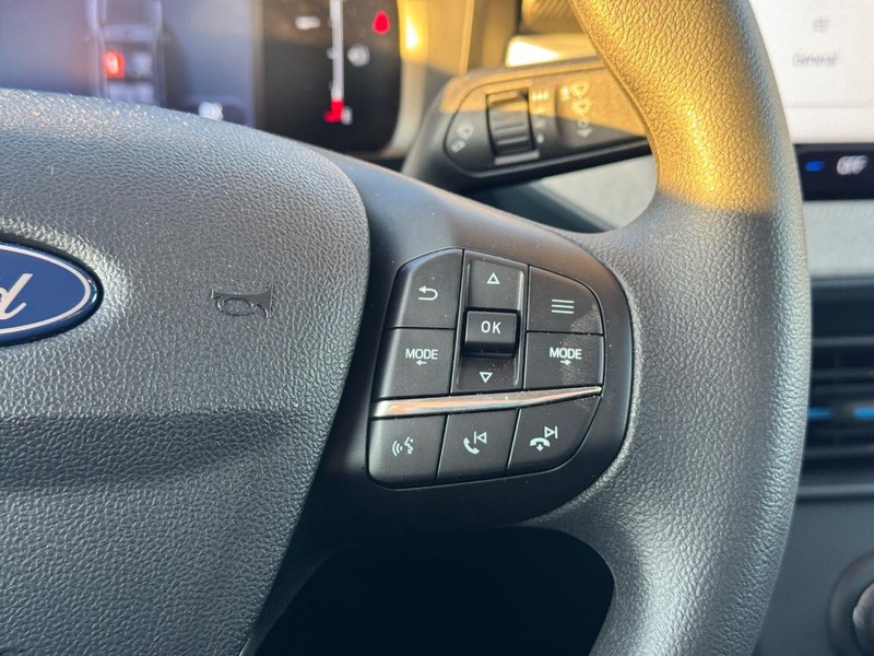 Ford Maverick Vehicle Full-screen Gallery Image 21