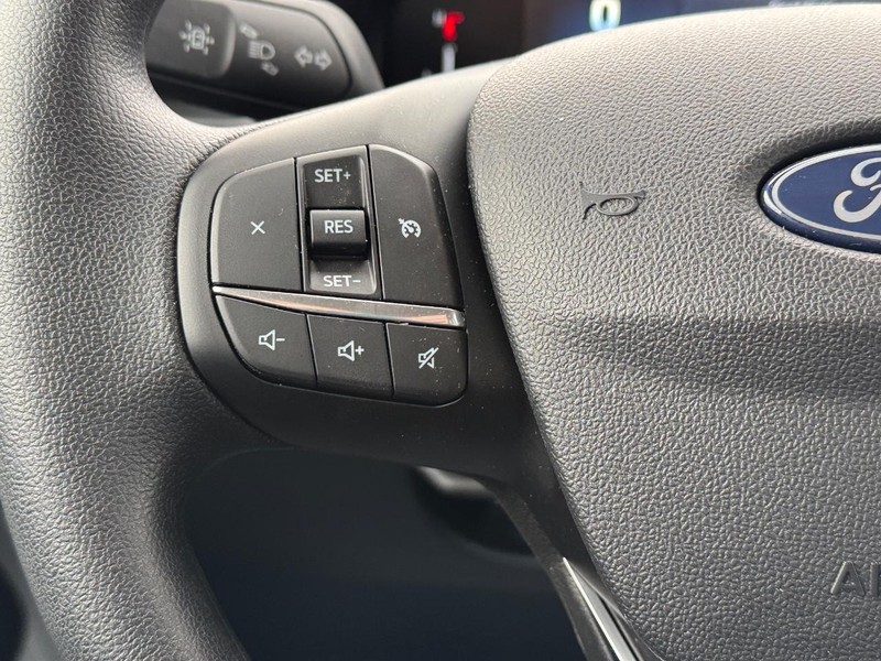 Ford Maverick Vehicle Image 20