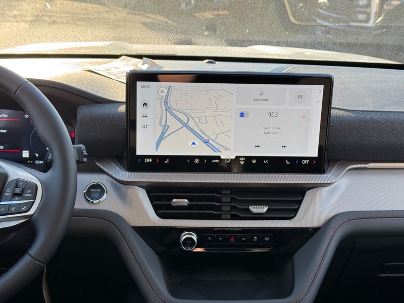 Ford Explorer Vehicle Image 16