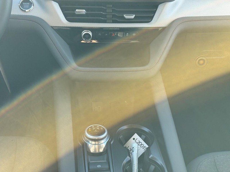 Ford Explorer Vehicle Image 17