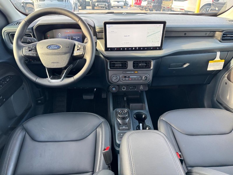 Ford Maverick Vehicle Full-screen Gallery Image 13