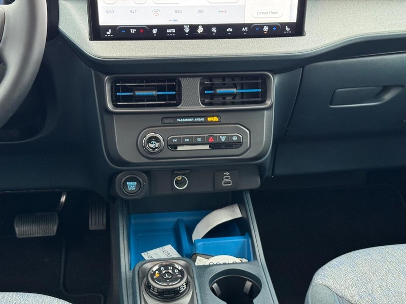 Ford Maverick Vehicle Full-screen Gallery Image 16