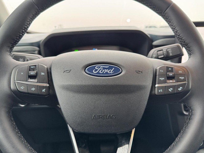 Ford Maverick Vehicle Full-screen Gallery Image 19