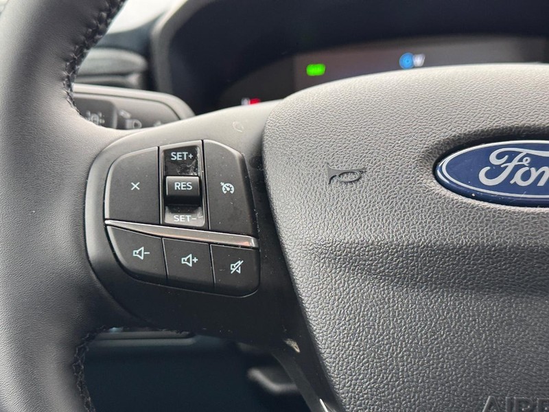 Ford Maverick Vehicle Full-screen Gallery Image 20