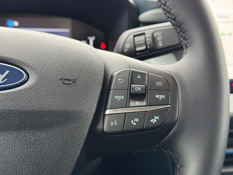 Ford Maverick Vehicle Full-screen Gallery Image 21